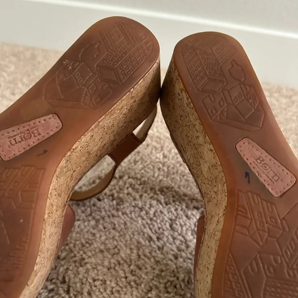 Born Wedge Sandals Womens 9 Brown Leather Cork Platform D31516